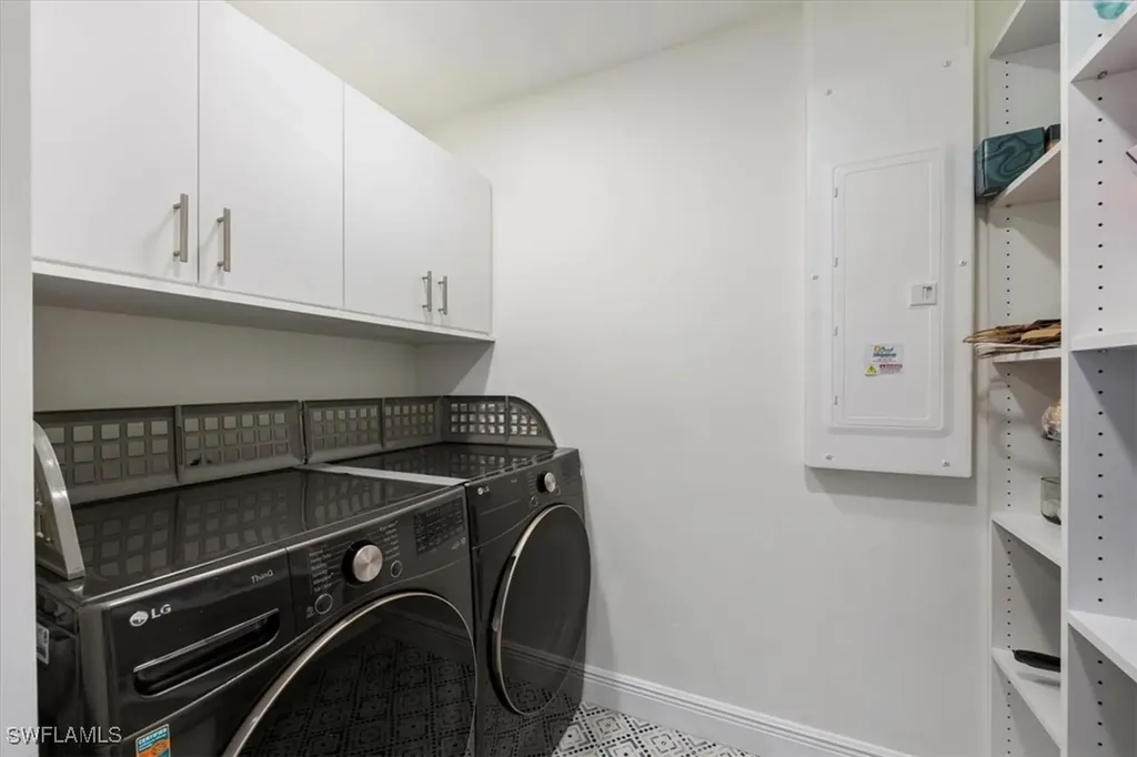 1236 13th Avenue N Naples FL 34102