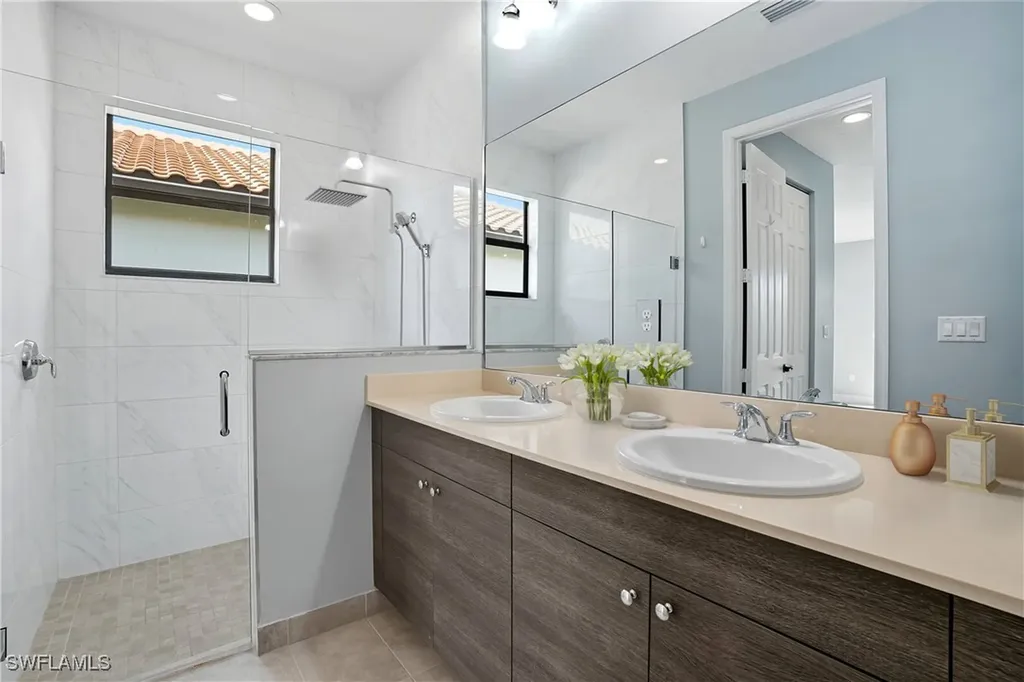 8992 Madrid Circle Naples FL 34104