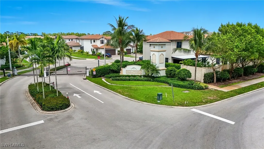 8992 Madrid Circle Naples FL 34104