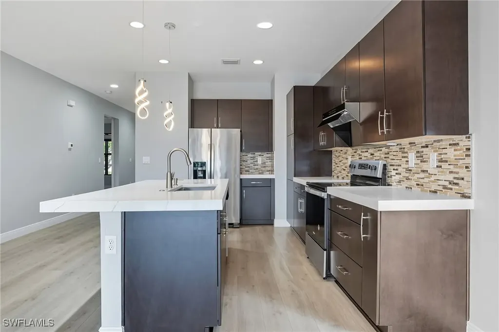 8992 Madrid Circle Naples FL 34104