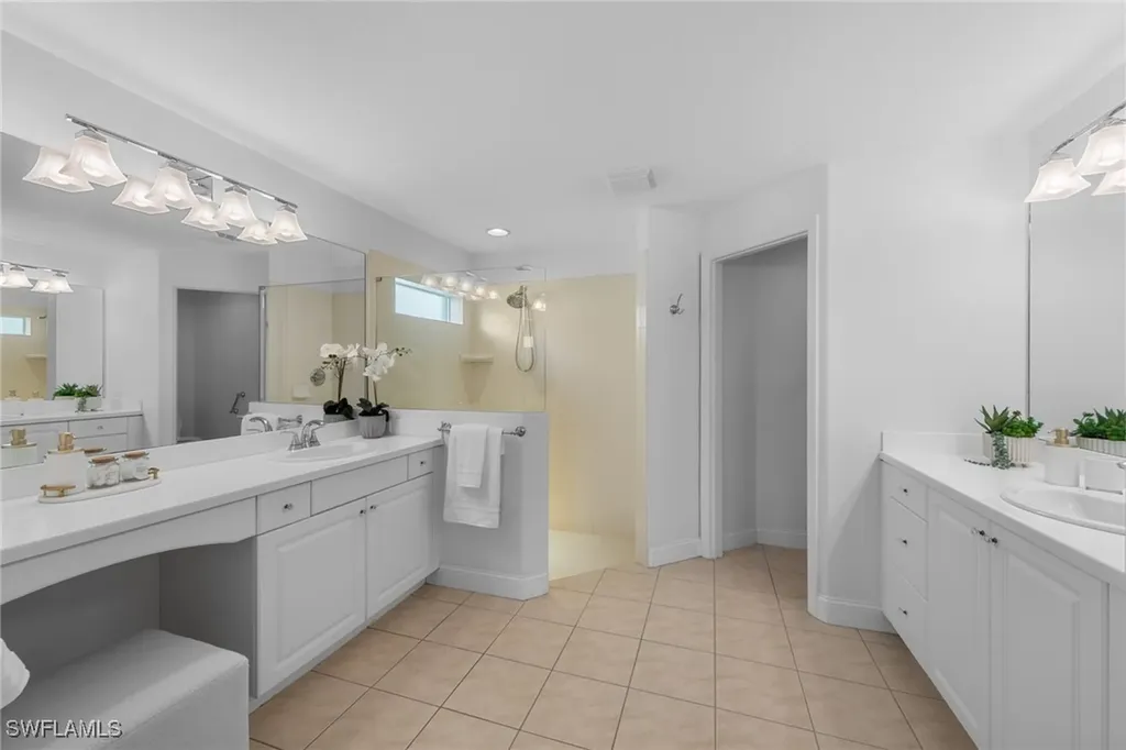 9053 Astonia Way Estero FL 33967