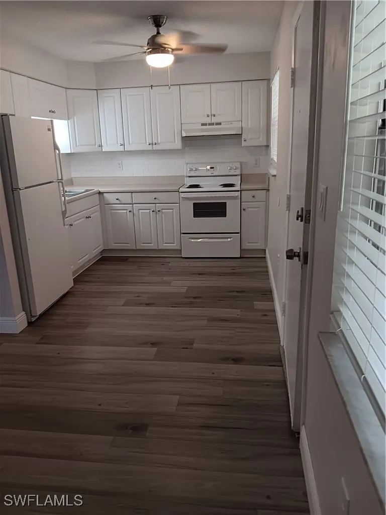 3325 Airport Road N Naples FL 34105