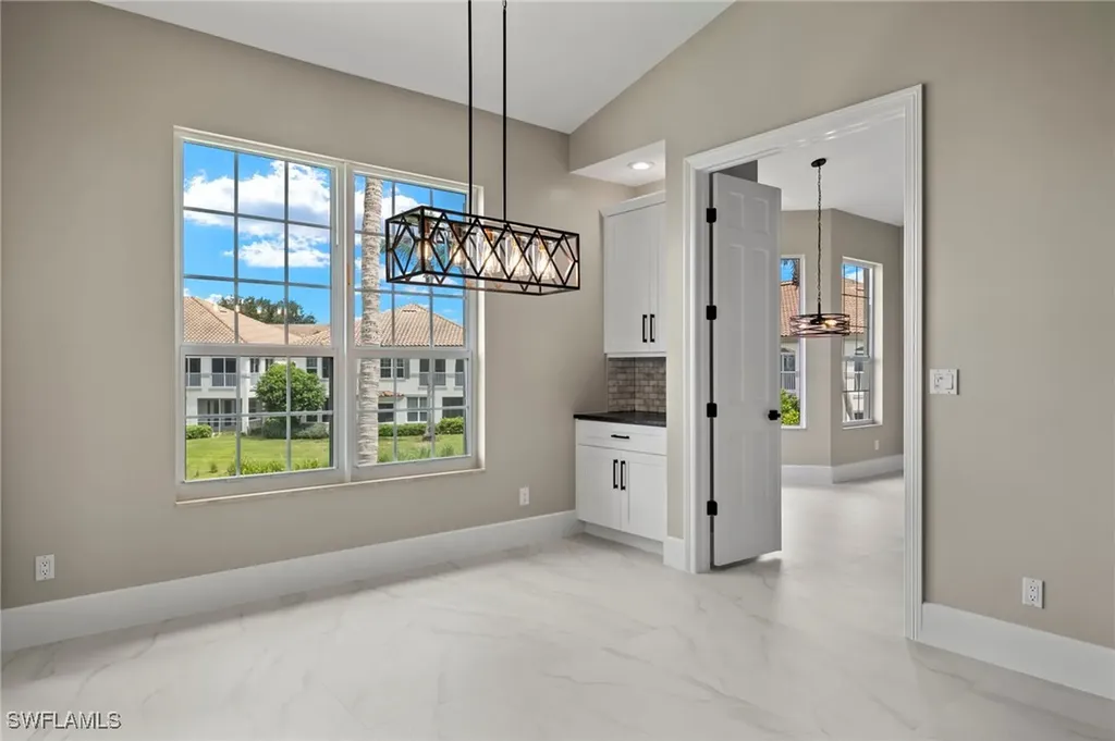 164 Colonade Circle Naples FL 34103