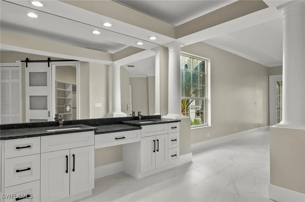 164 Colonade Circle Naples FL 34103