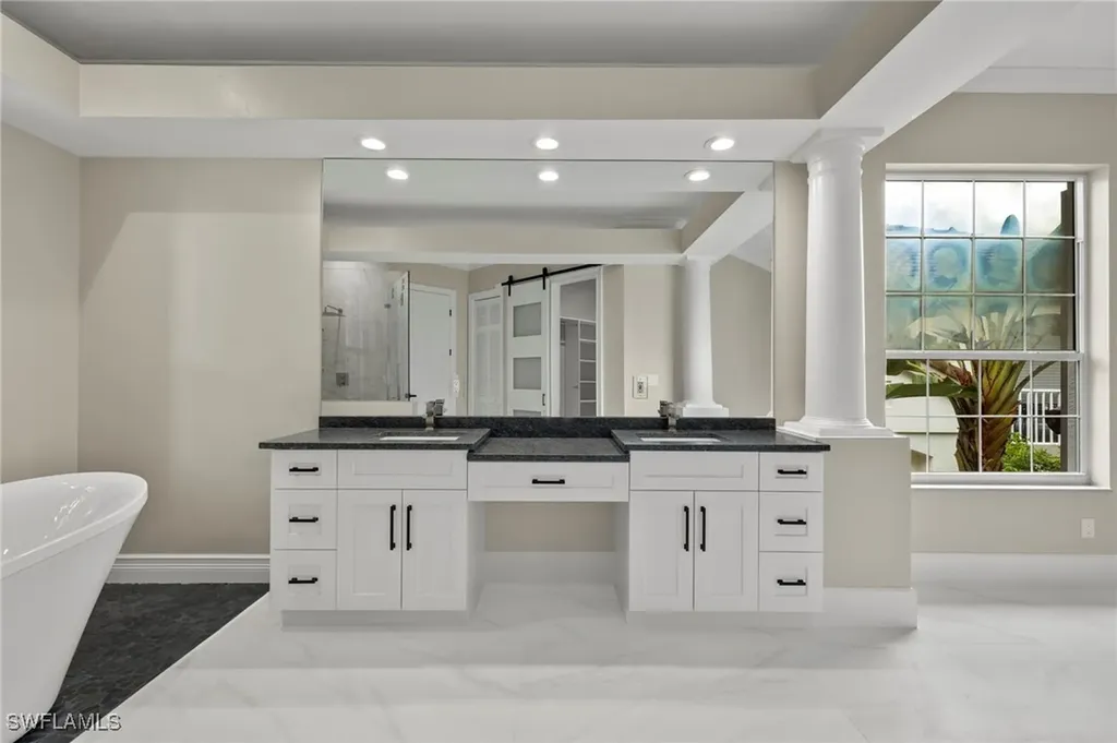 164 Colonade Circle Naples FL 34103