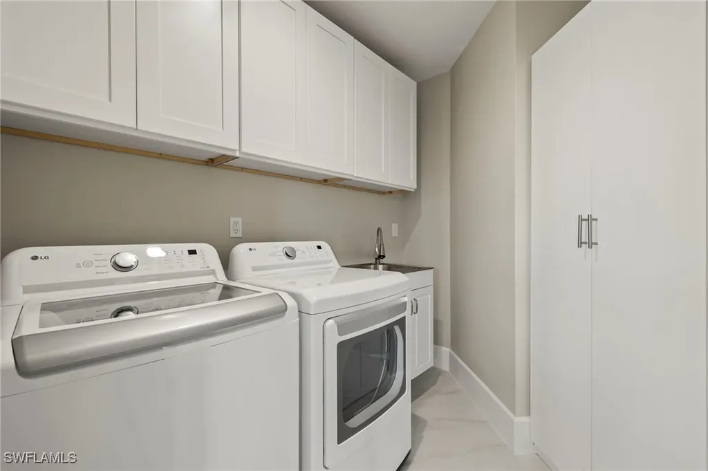 164 Colonade Circle Naples FL 34103