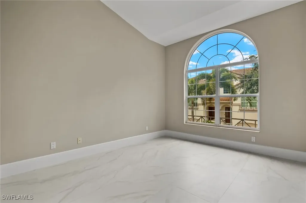 164 Colonade Circle Naples FL 34103