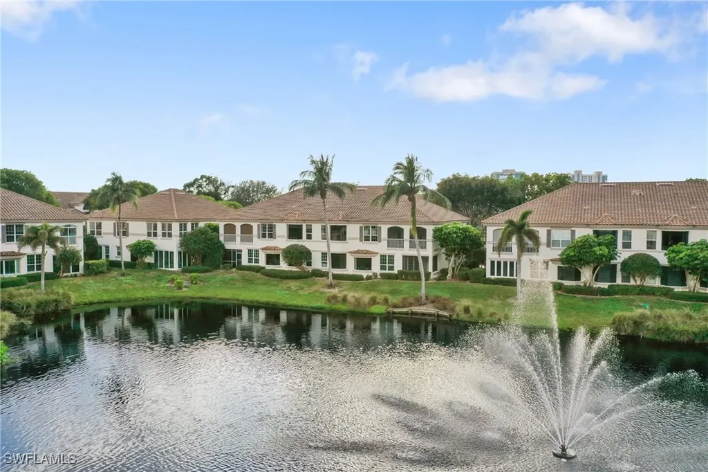 164 Colonade Circle Naples FL 34103