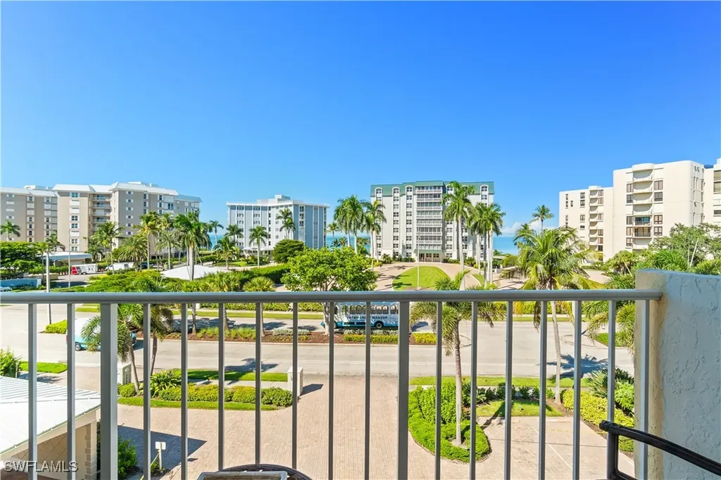 3000 Gulf Shore Boulevard N Naples FL 34103