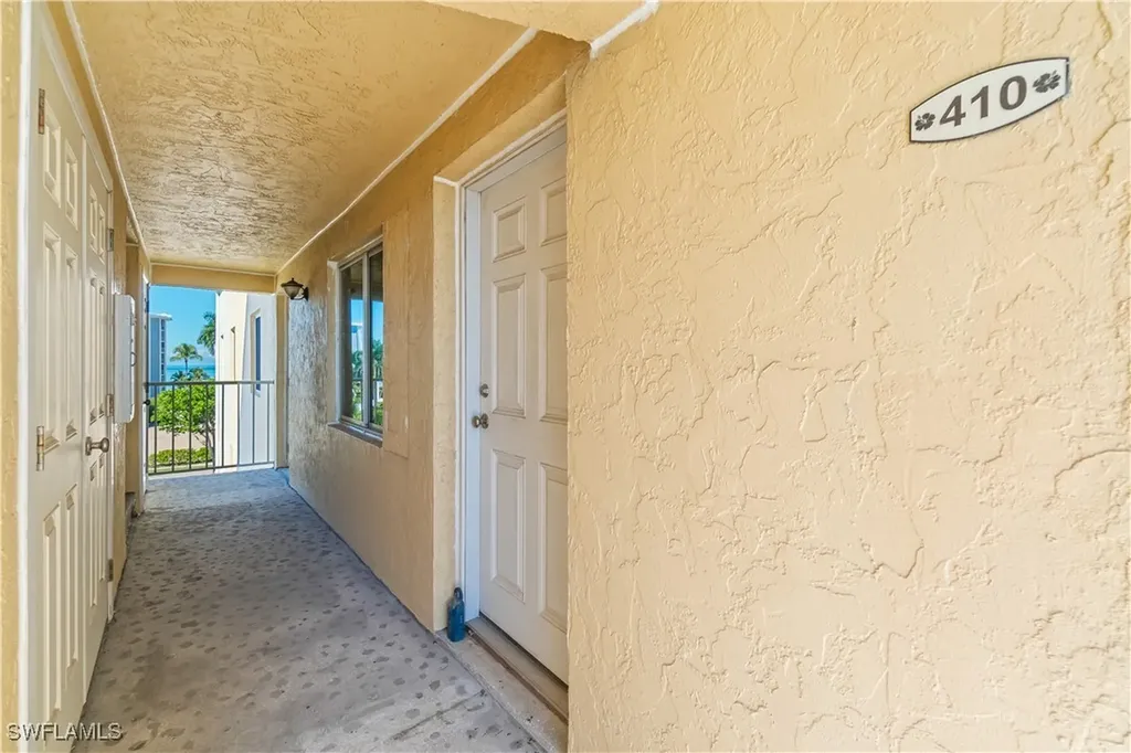 3000 Gulf Shore Boulevard N Naples FL 34103