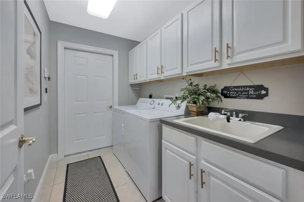 4760 Shinnecock Hills Court Naples FL 34112