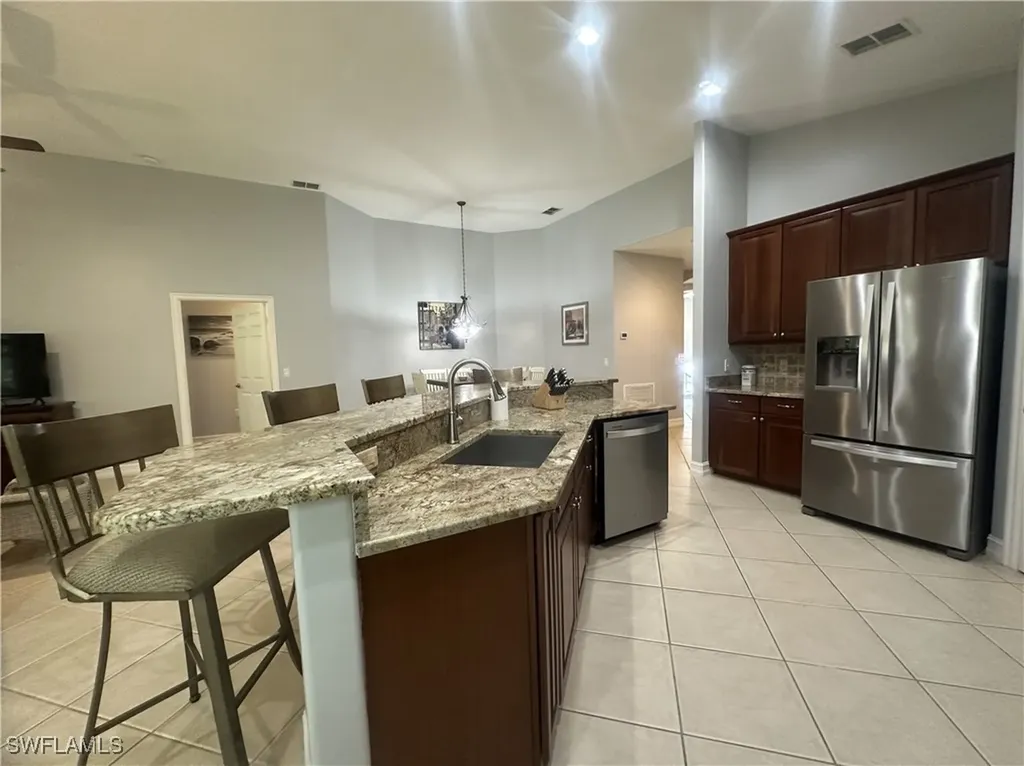 2004 Tarpon Bay Drive N Naples FL 34119