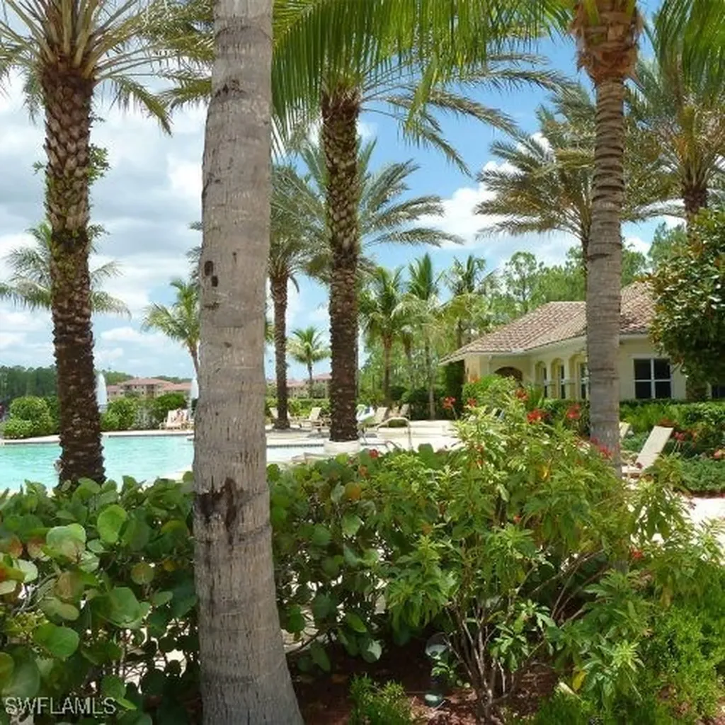 2004 Tarpon Bay Drive N Naples FL 34119