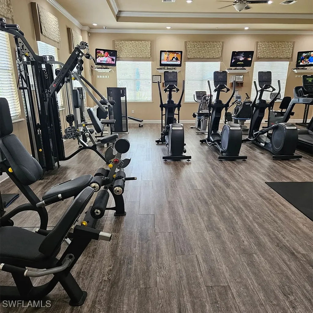 2004 Tarpon Bay Drive N Naples FL 34119