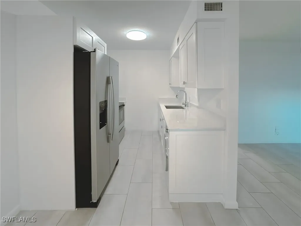 4631 Bayshore Drive Naples FL 34112