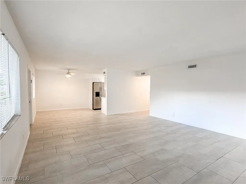 4631 Bayshore Drive Naples FL 34112