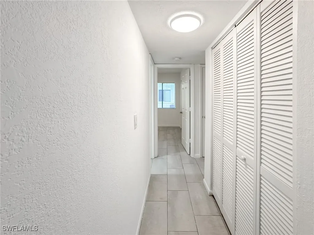 4631 Bayshore Drive Naples FL 34112