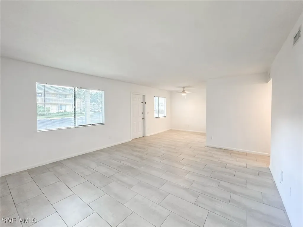 4631 Bayshore Drive Naples FL 34112