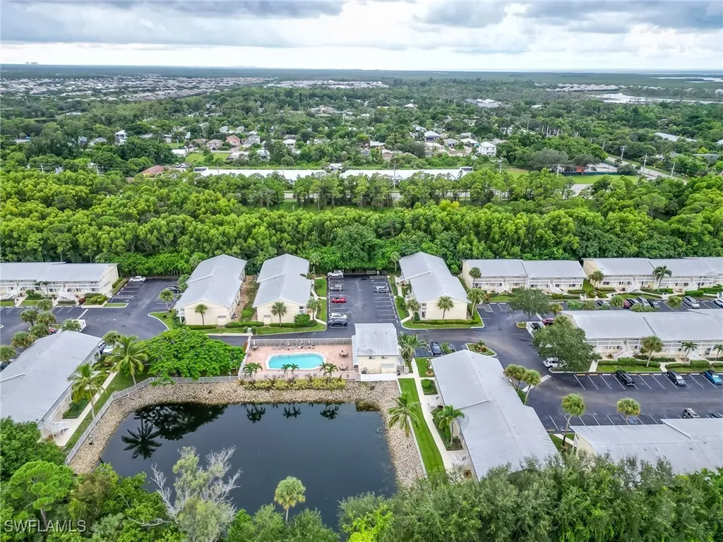 4631 Bayshore Drive Naples FL 34112