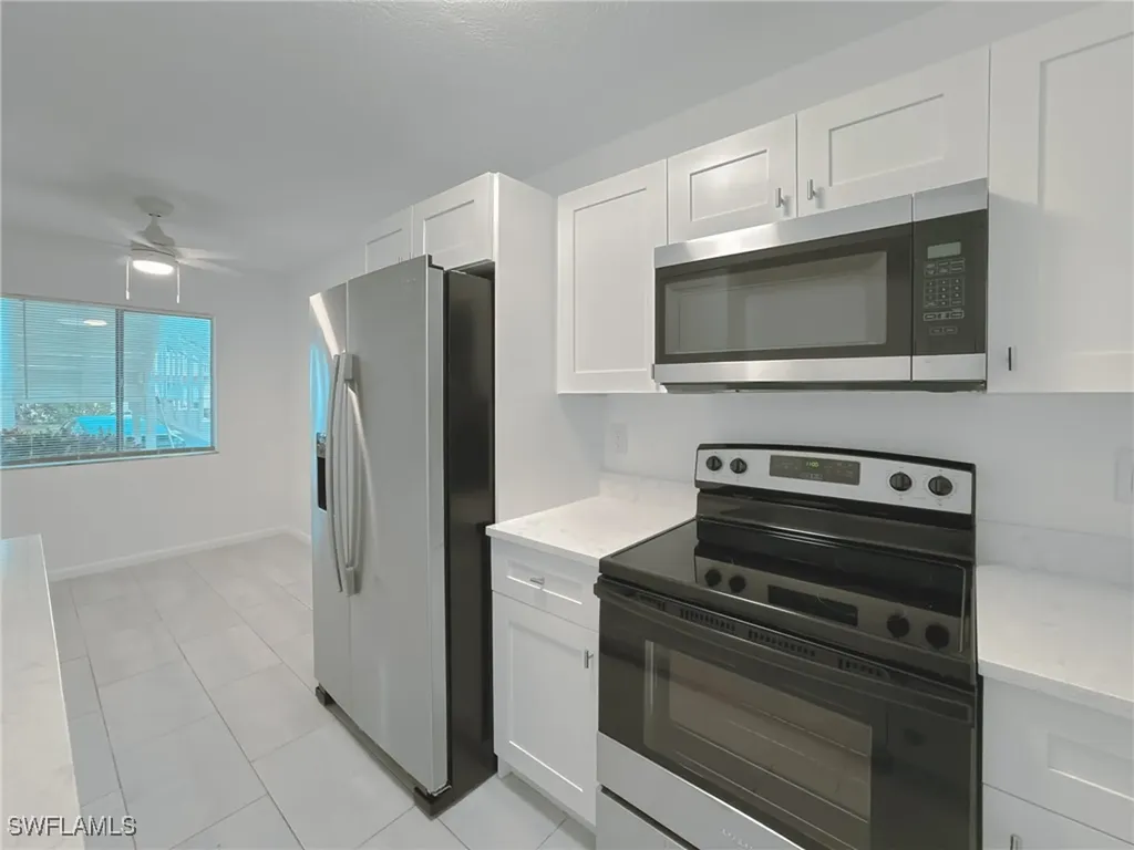 4631 Bayshore Drive Naples FL 34112