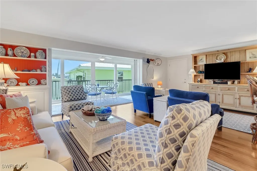 2850 Gulf Shore Boulevard N Naples FL 34103