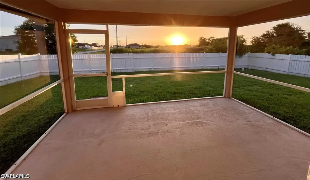 2720 NE 1st Place Cape Coral FL 33909