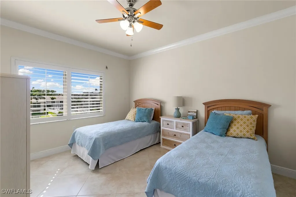 907 Panama Court Marco Island FL 34145