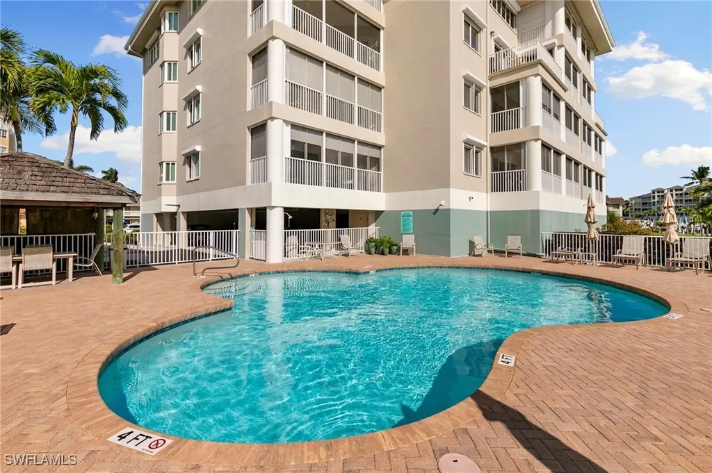 907 Panama Court Marco Island FL 34145