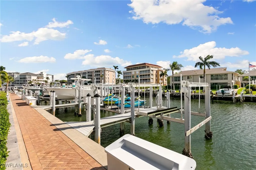 907 Panama Court Marco Island FL 34145