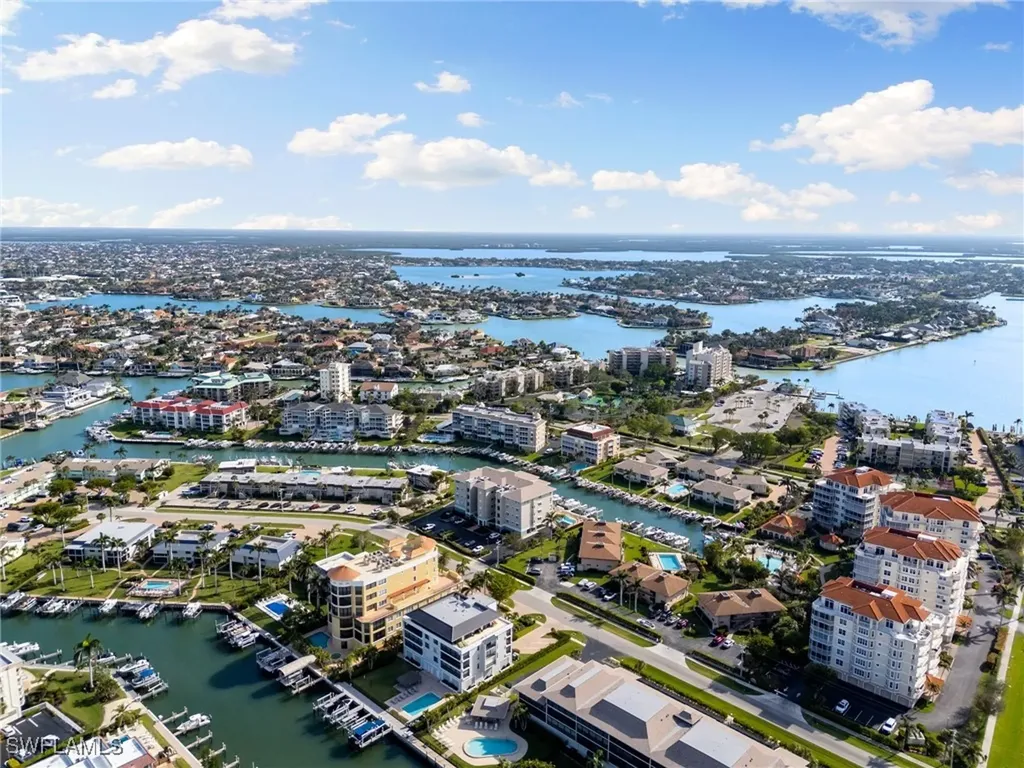 907 Panama Court Marco Island FL 34145