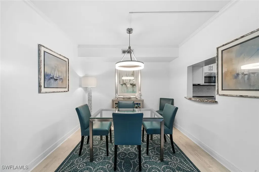 604 7th Avenue S Naples FL 34102