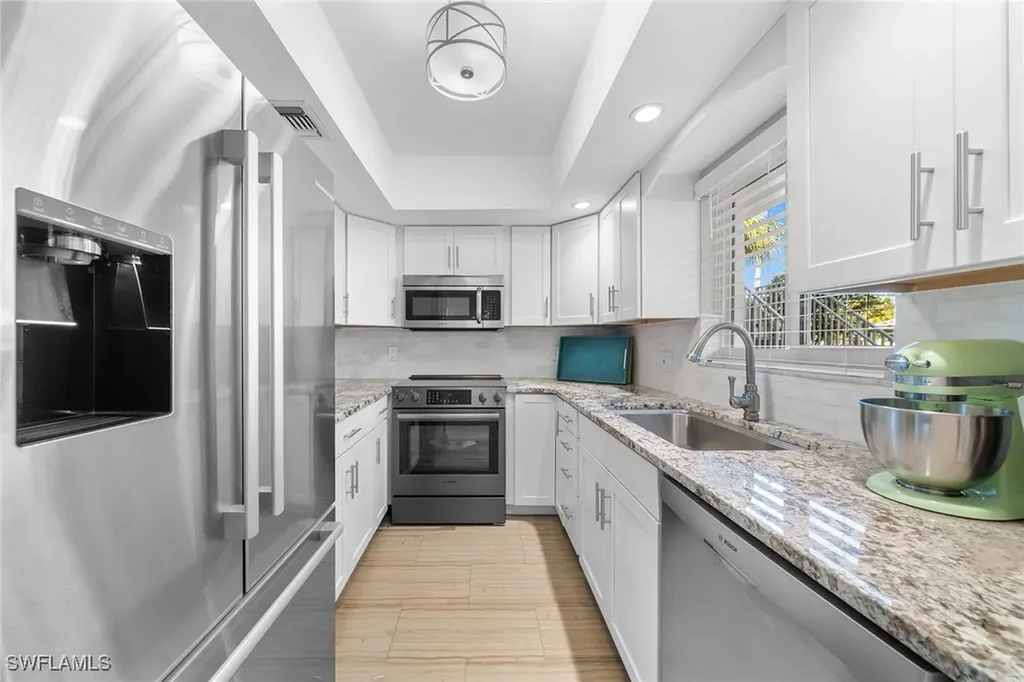 604 7th Avenue S Naples FL 34102