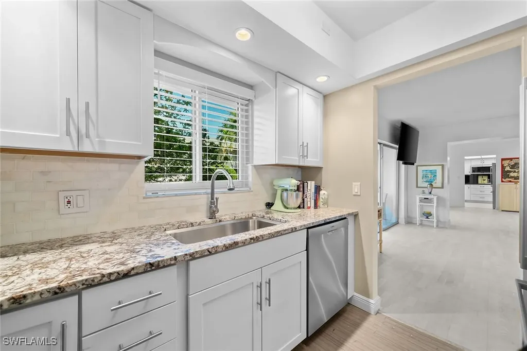604 7th Avenue S Naples FL 34102