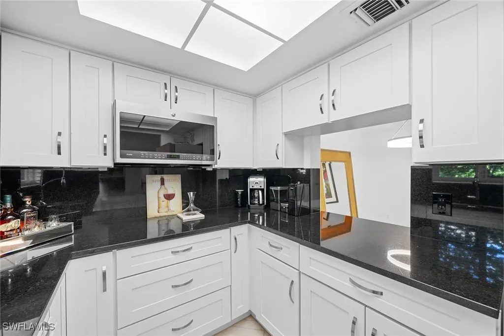 604 7th Avenue S Naples FL 34102