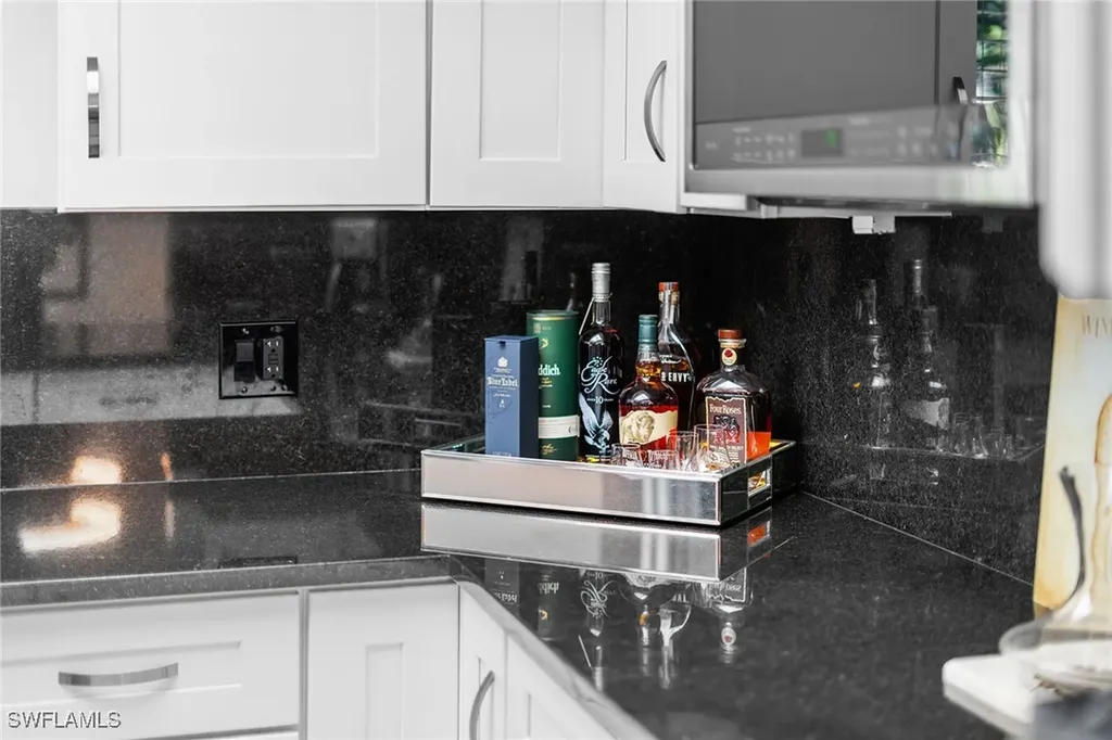604 7th Avenue S Naples FL 34102