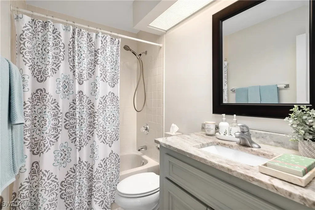 141 Bristol Lane Naples FL 34112