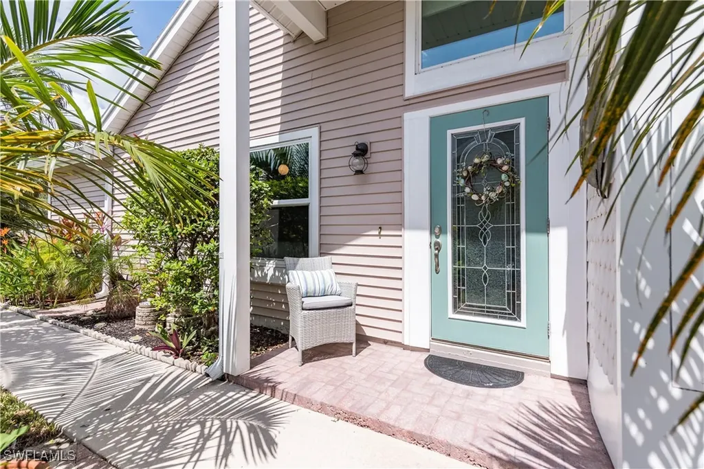141 Bristol Lane Naples FL 34112