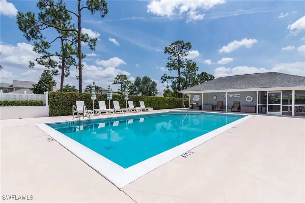 141 Bristol Lane Naples FL 34112