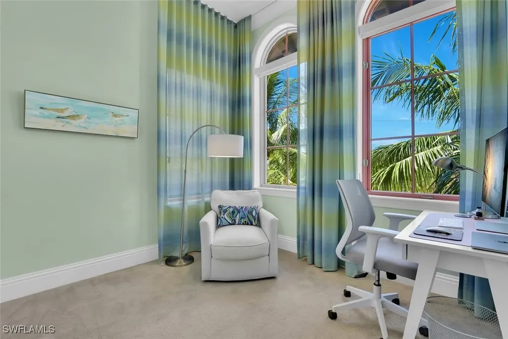 684 10th Avenue S Naples FL 34102