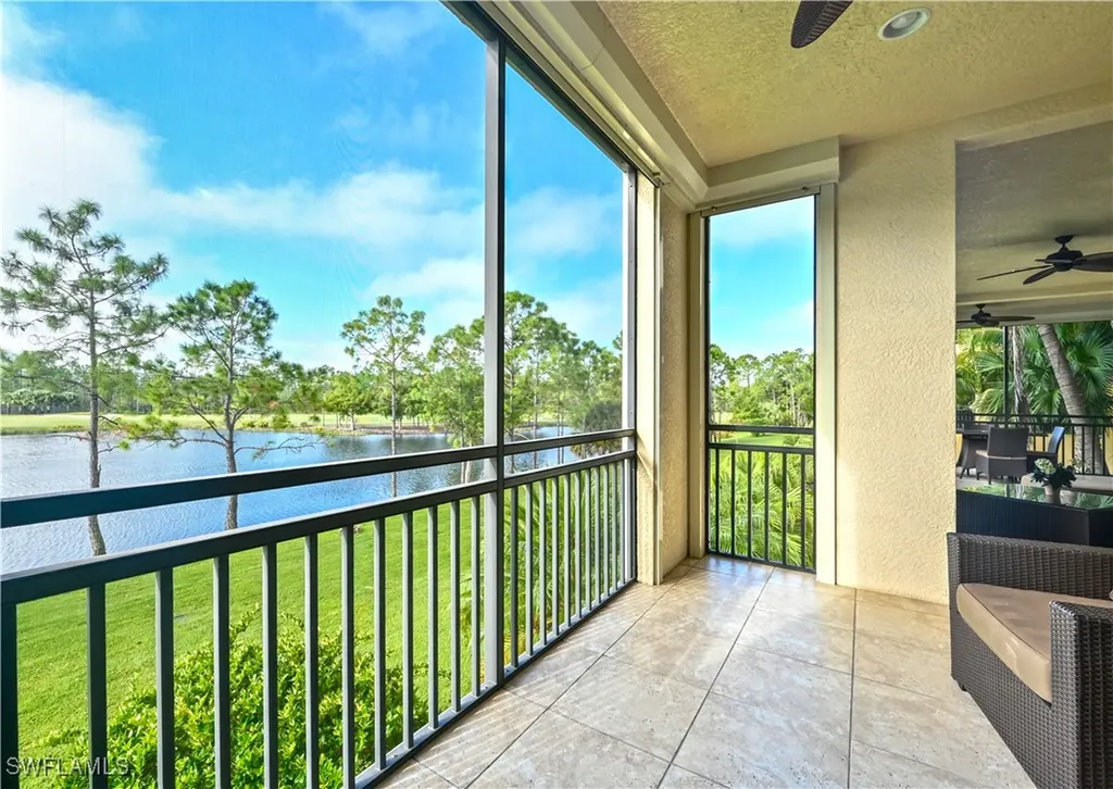 2764 Tiburon Boulevard E Naples FL 34109