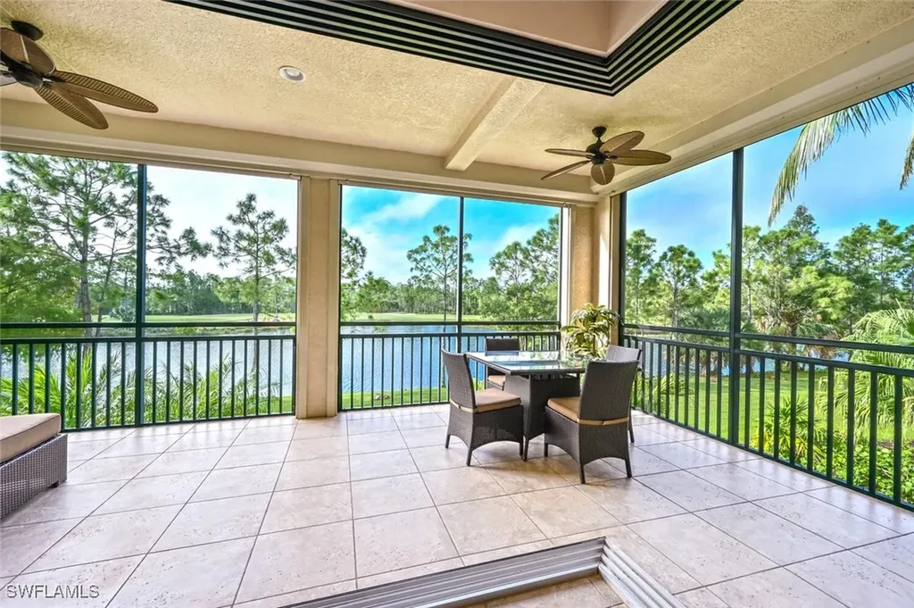 2764 Tiburon Boulevard E Naples FL 34109