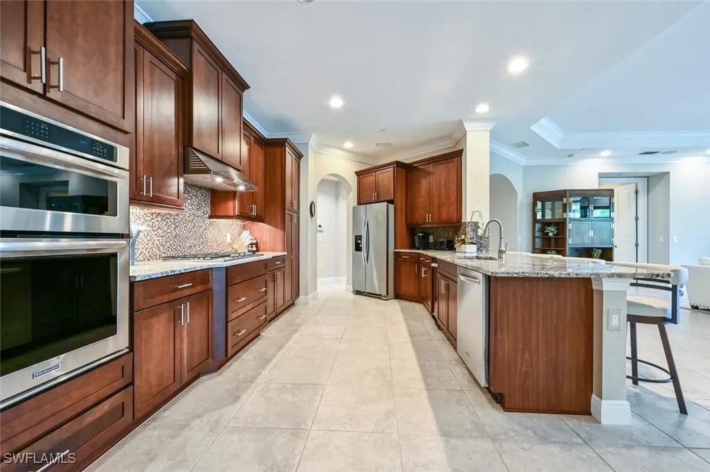 2764 Tiburon Boulevard E Naples FL 34109