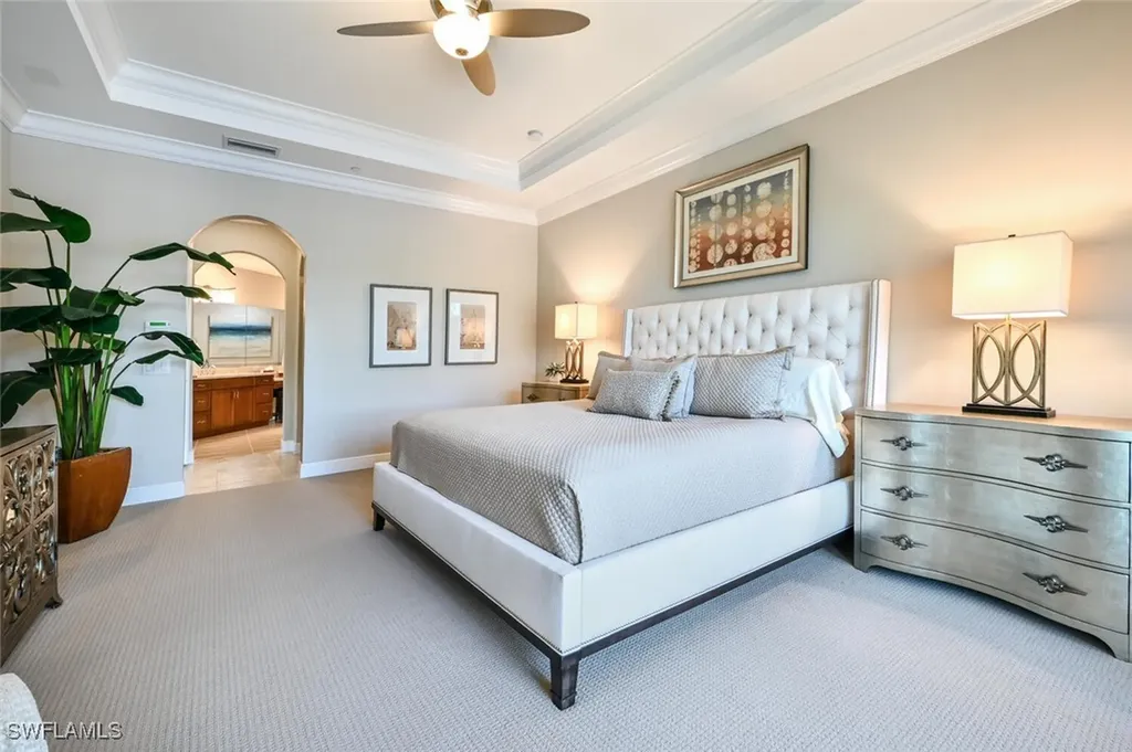 2764 Tiburon Boulevard E Naples FL 34109