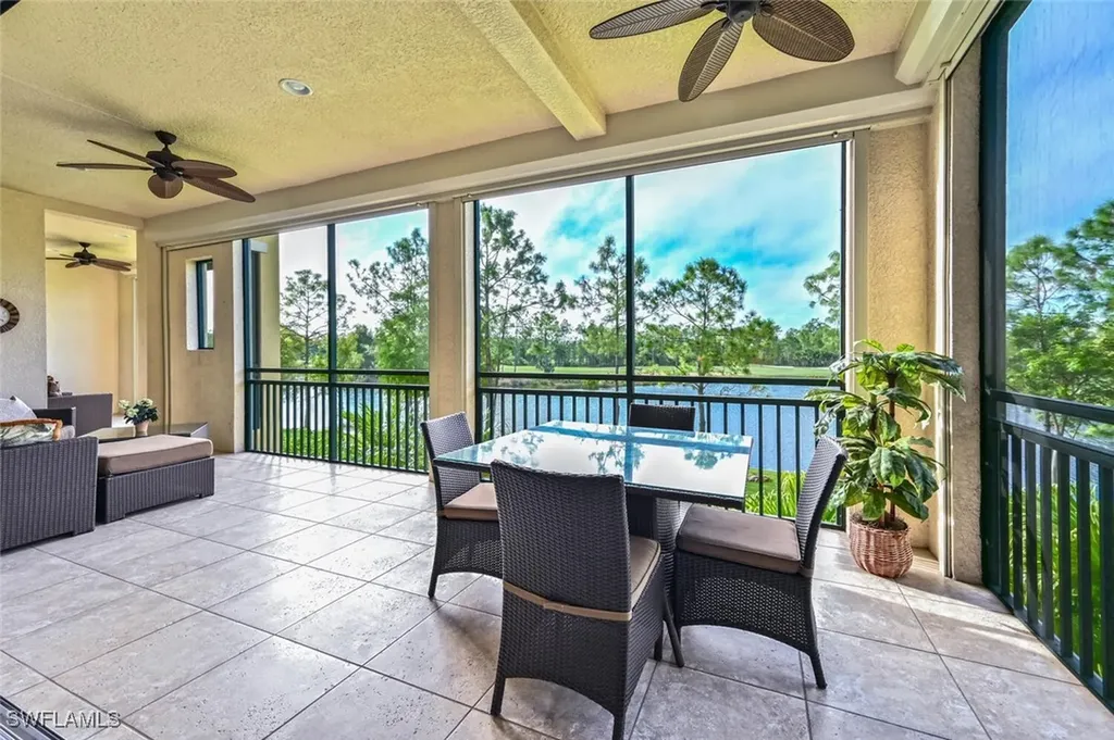 2764 Tiburon Boulevard E Naples FL 34109
