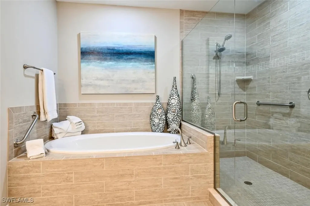 2764 Tiburon Boulevard E Naples FL 34109