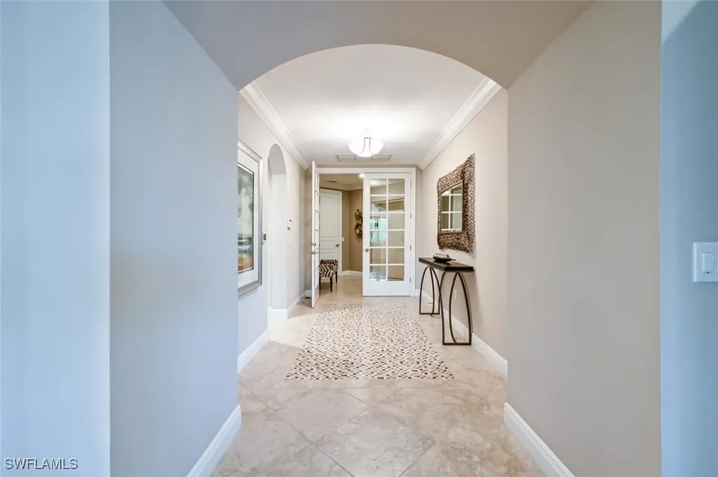2764 Tiburon Boulevard E Naples FL 34109
