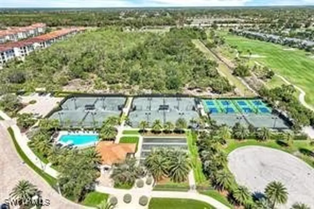 16885 Fairgrove Way Naples FL 34110