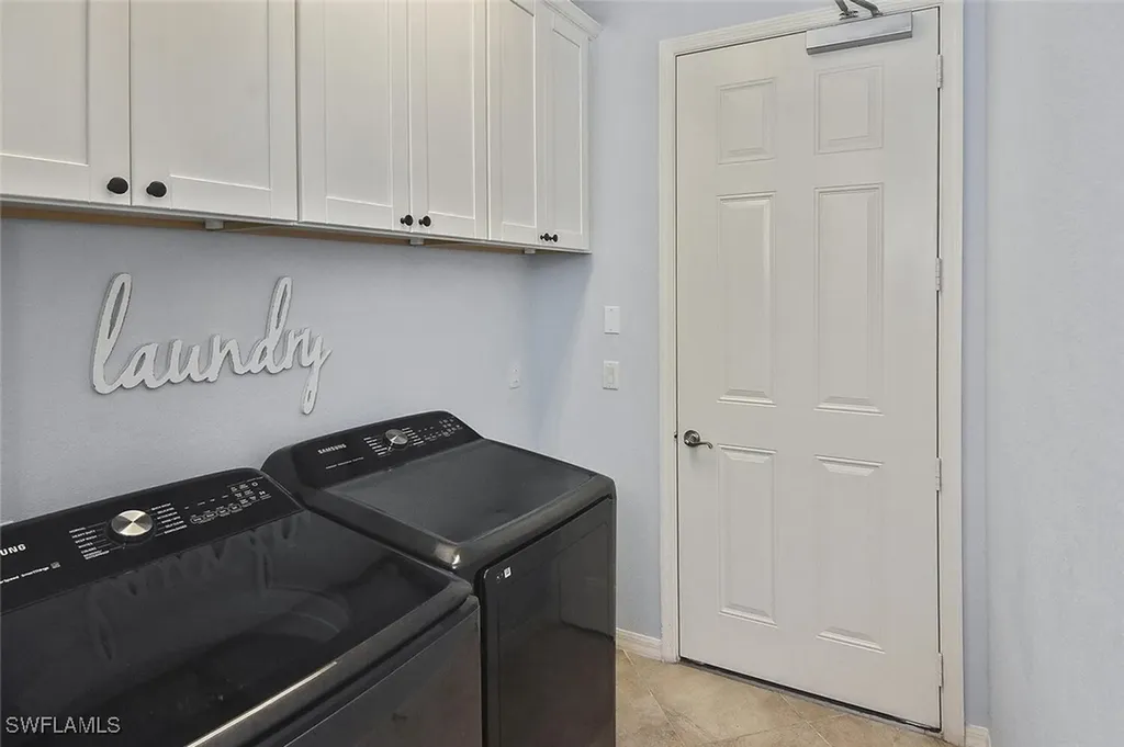 8949 Malibu Street Naples FL 34113