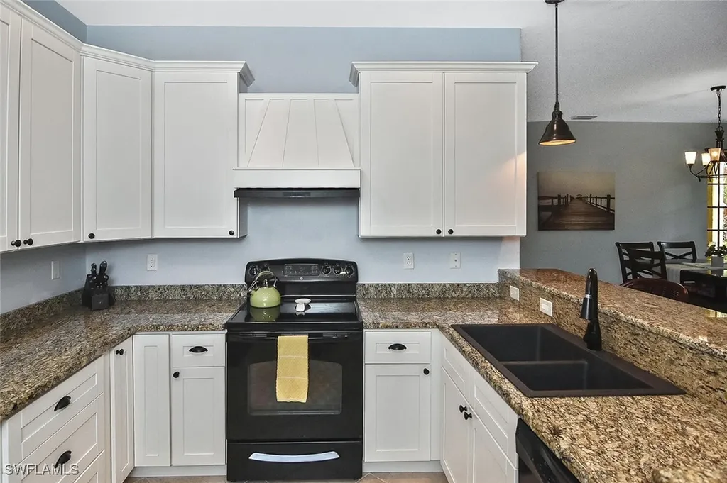 8949 Malibu Street Naples FL 34113