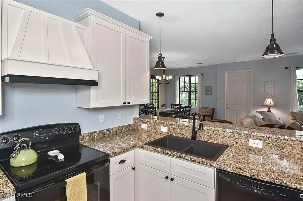 8949 Malibu Street Naples FL 34113